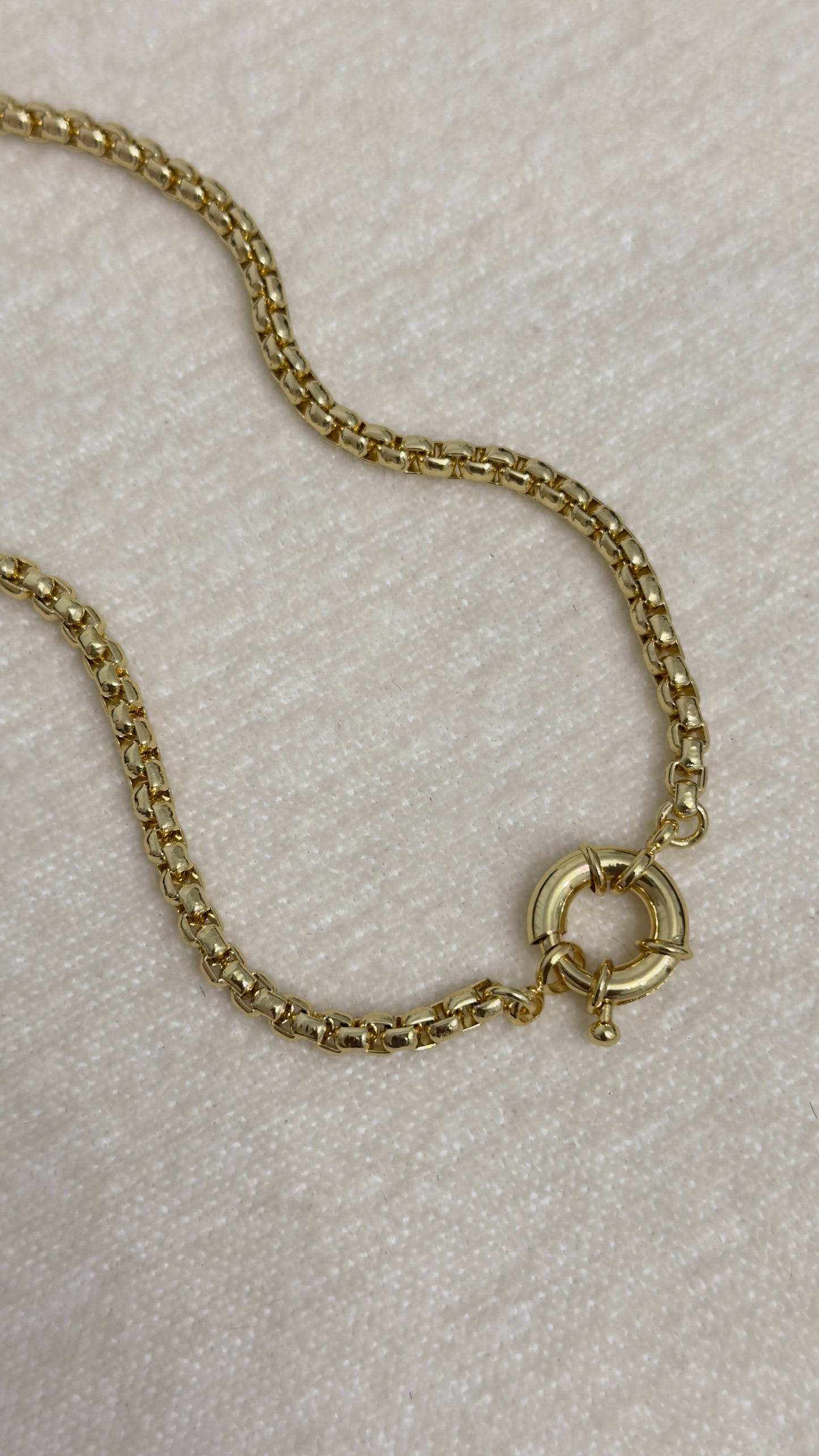 Collar Box Chain