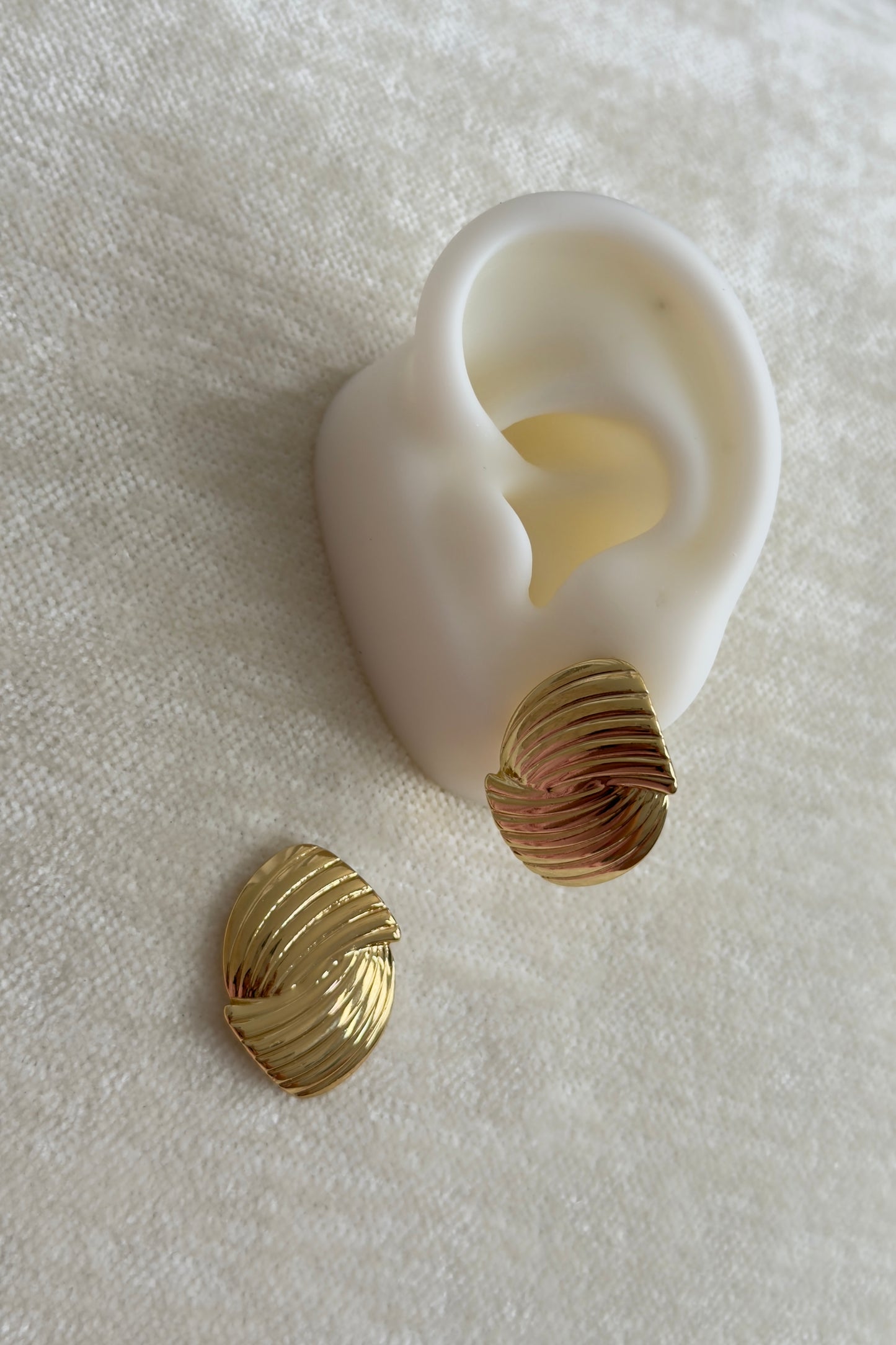 Aretes Ele