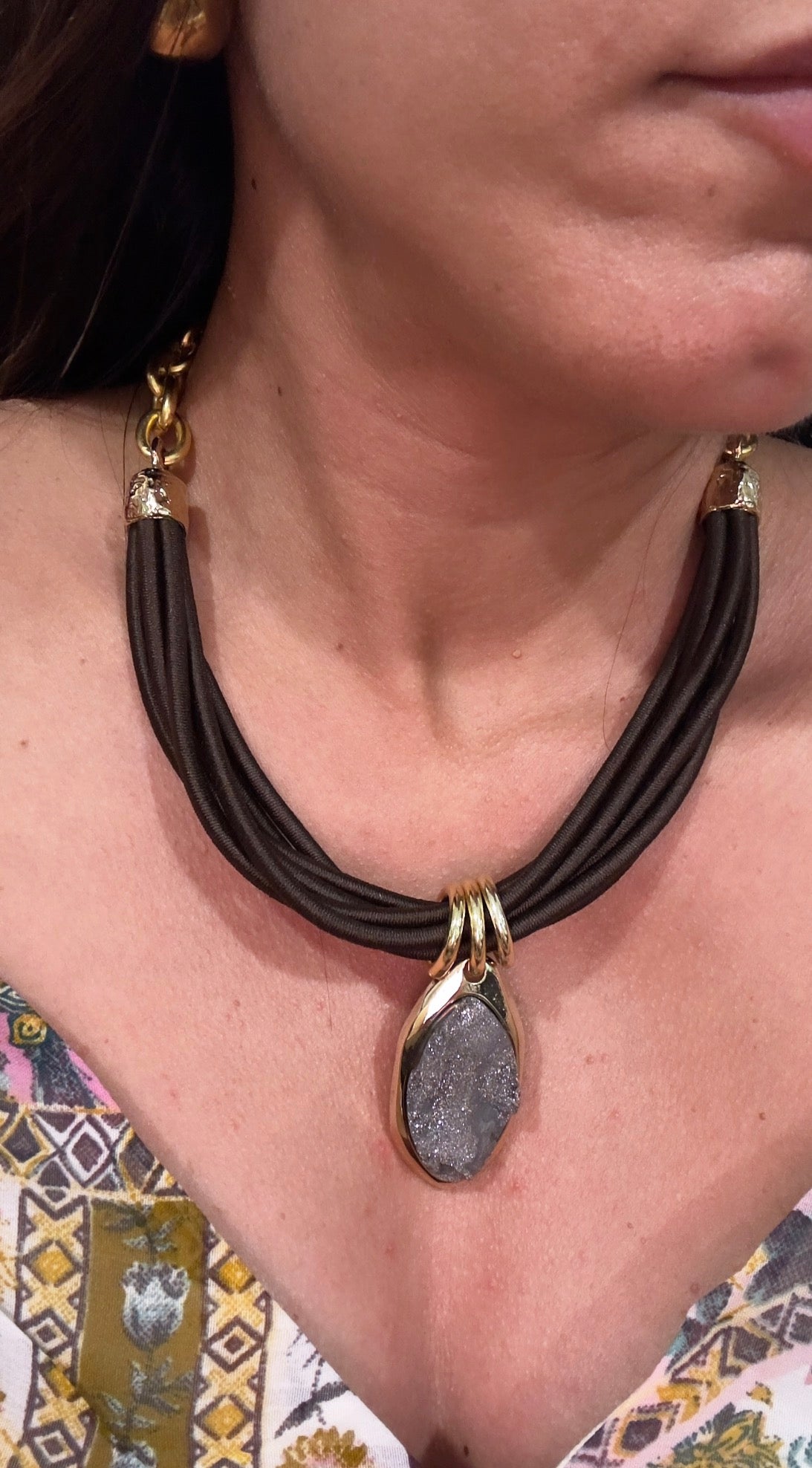 Collar Émolo