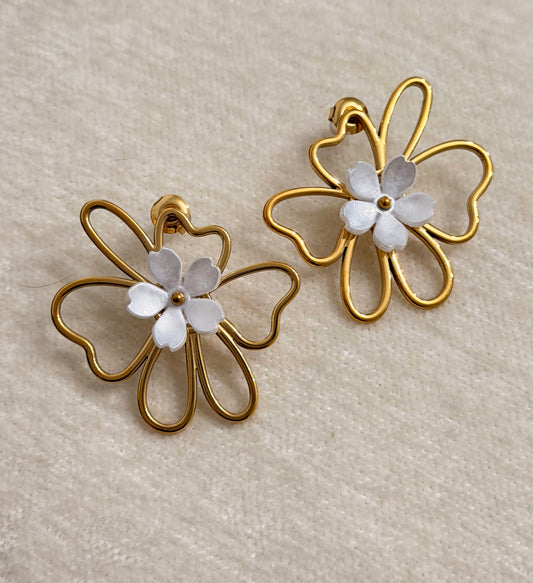 Aretes Flores Blancas