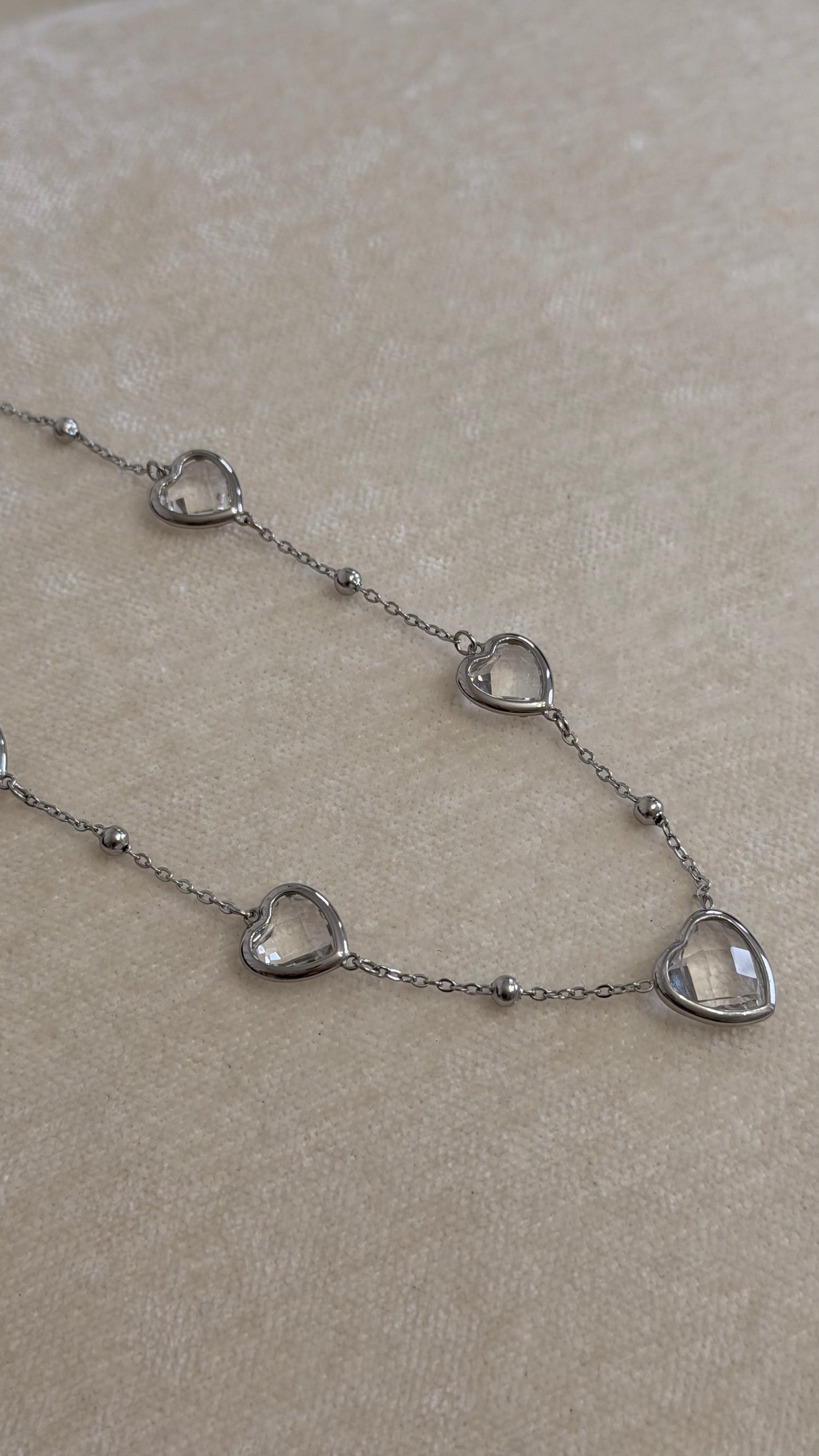 Collar Corazones Clear