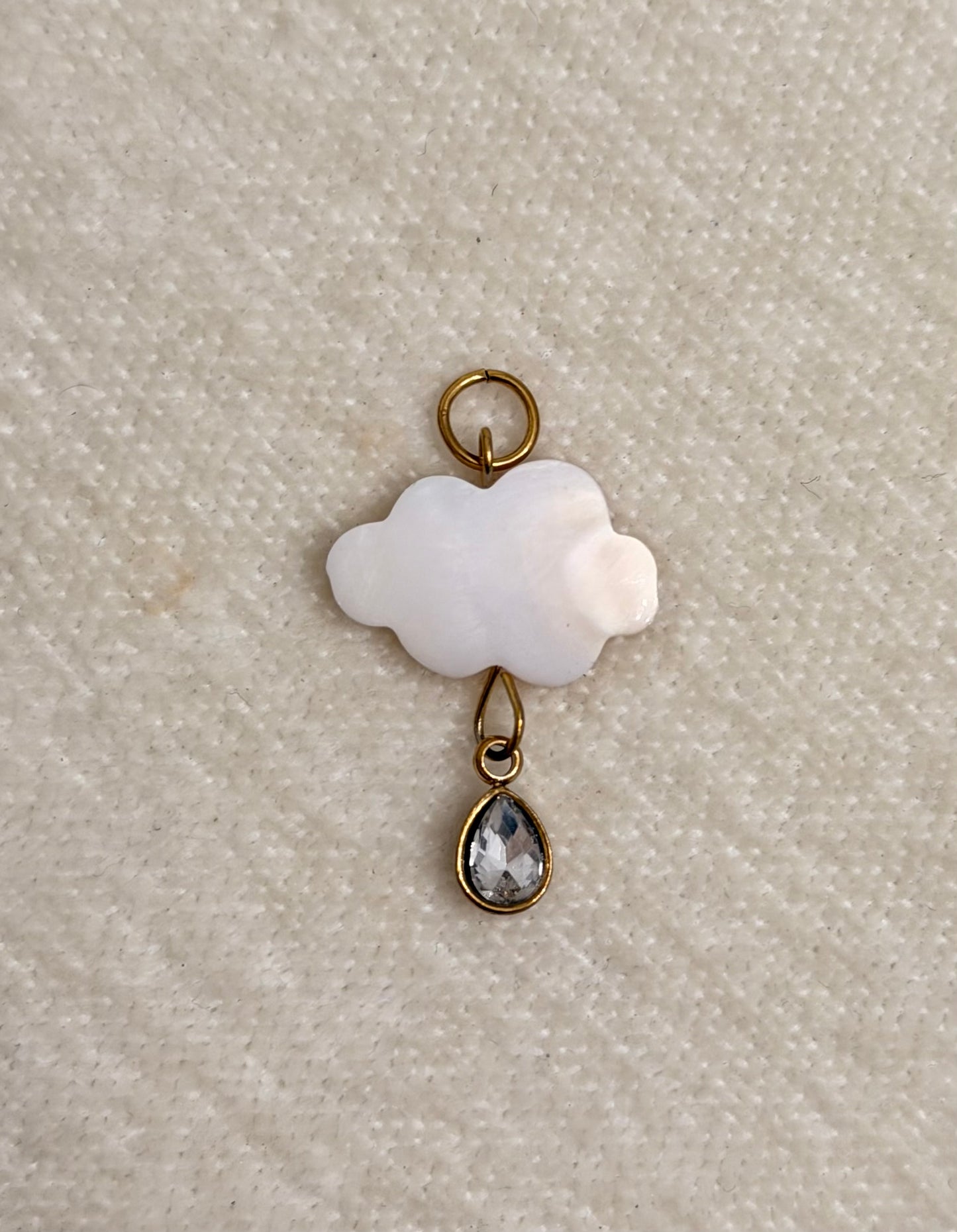 Charm Nube