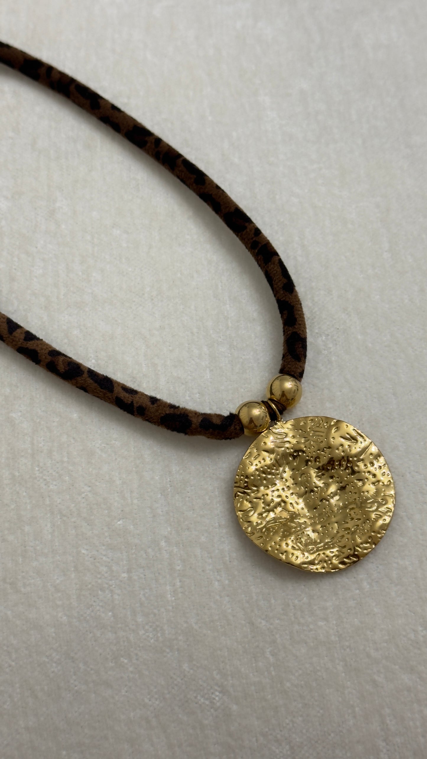 Collar Animal Print