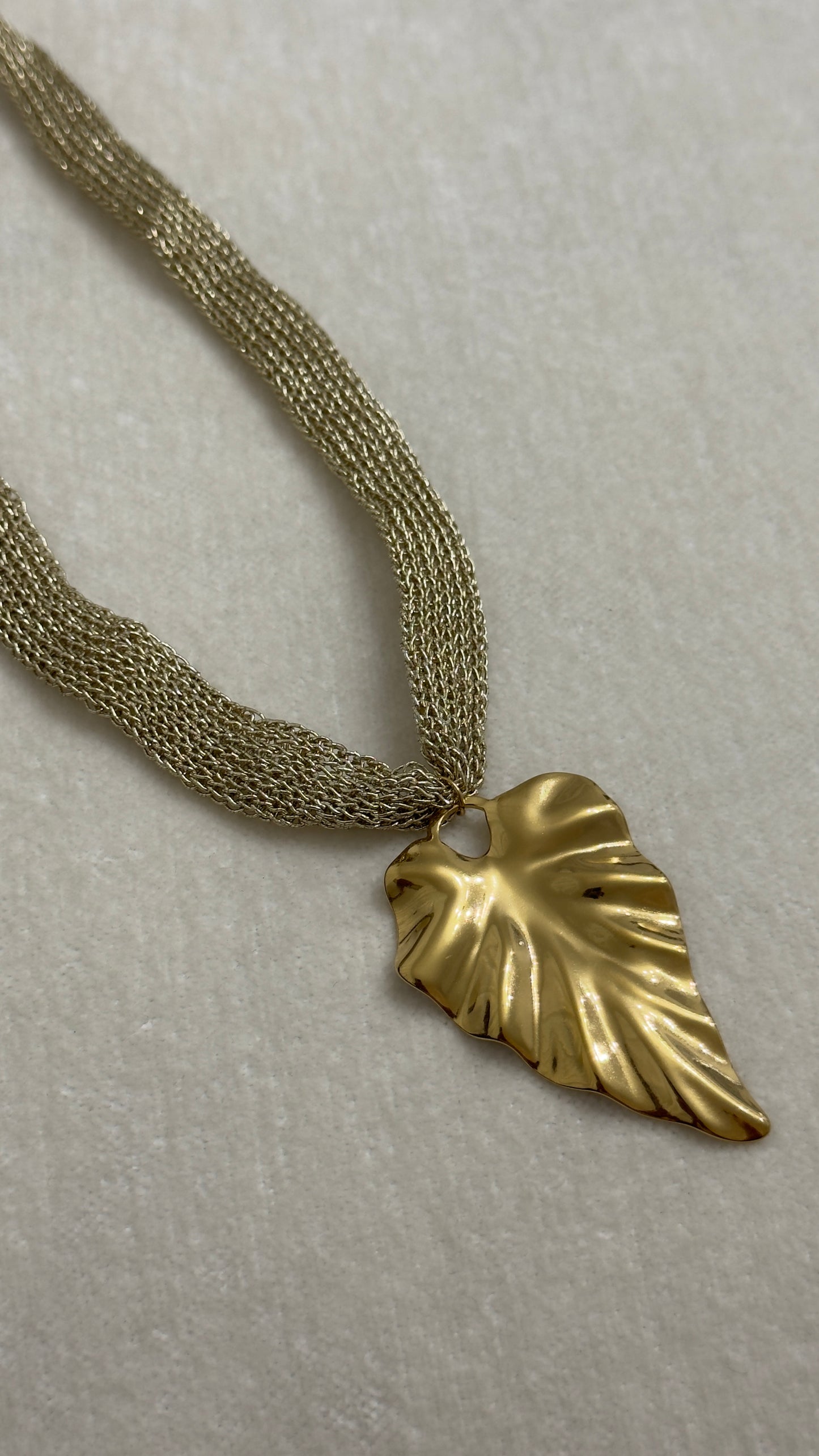 Collar Hoja