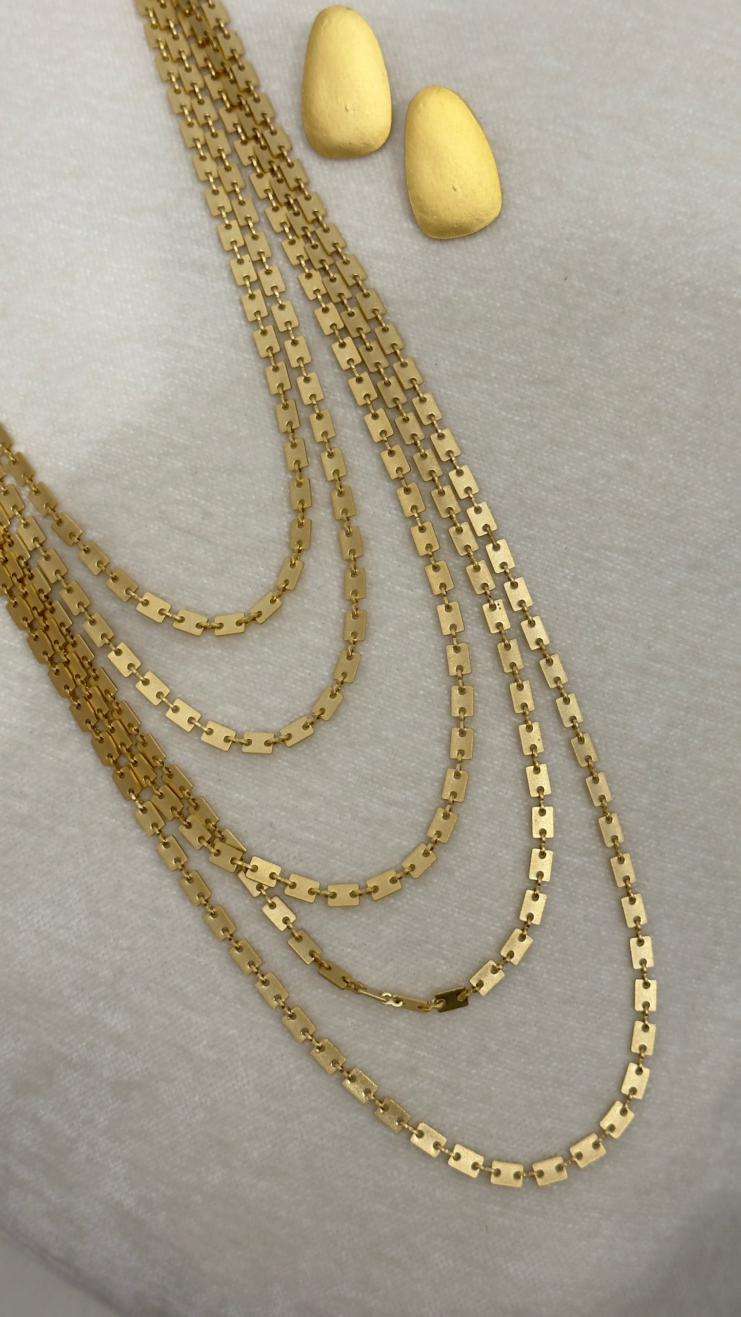 Aretes Matte Gold