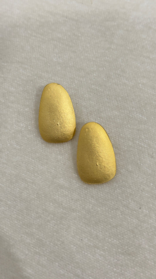 Aretes Matte Gold