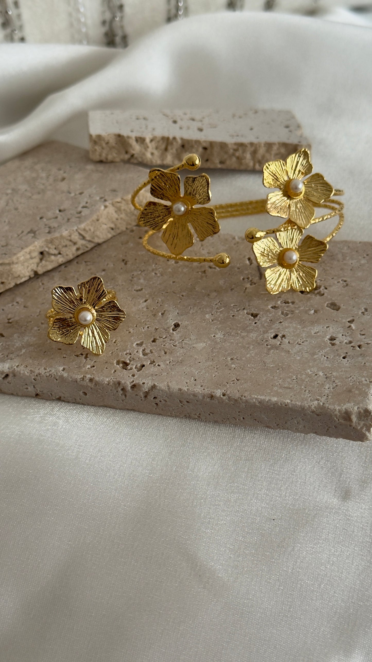Pulsera Flowerbomb