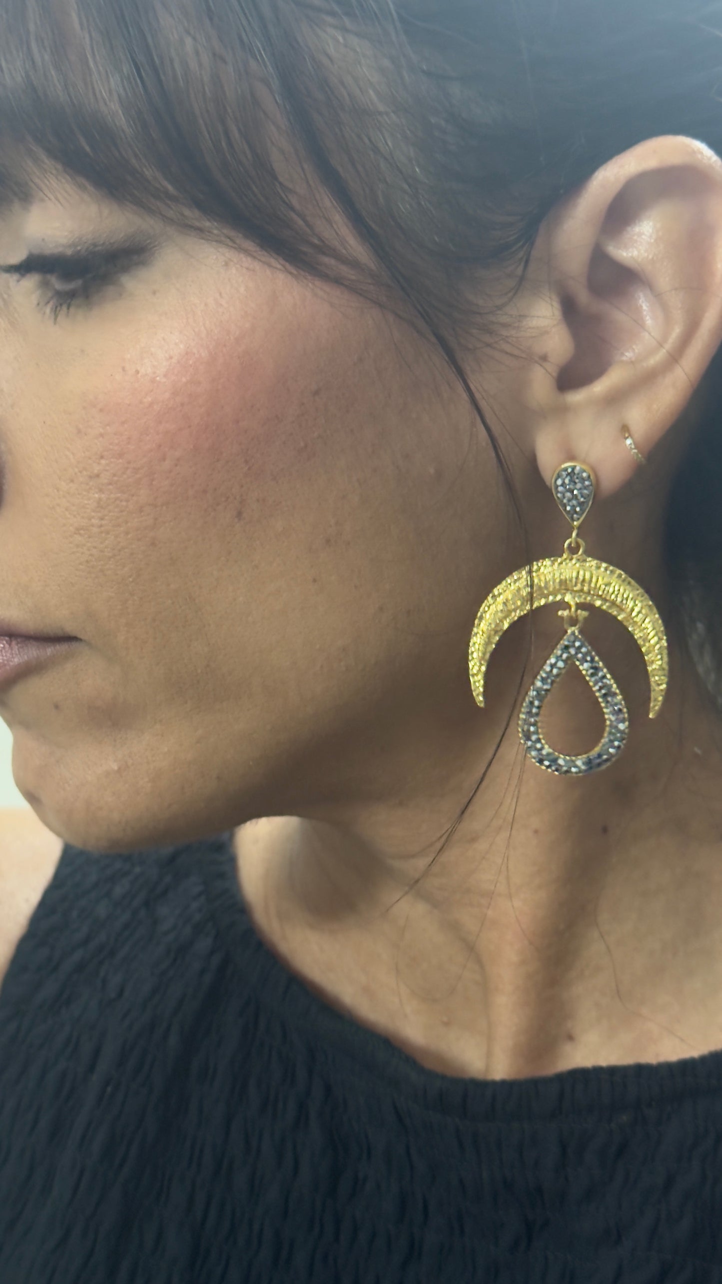 Aretes Amore