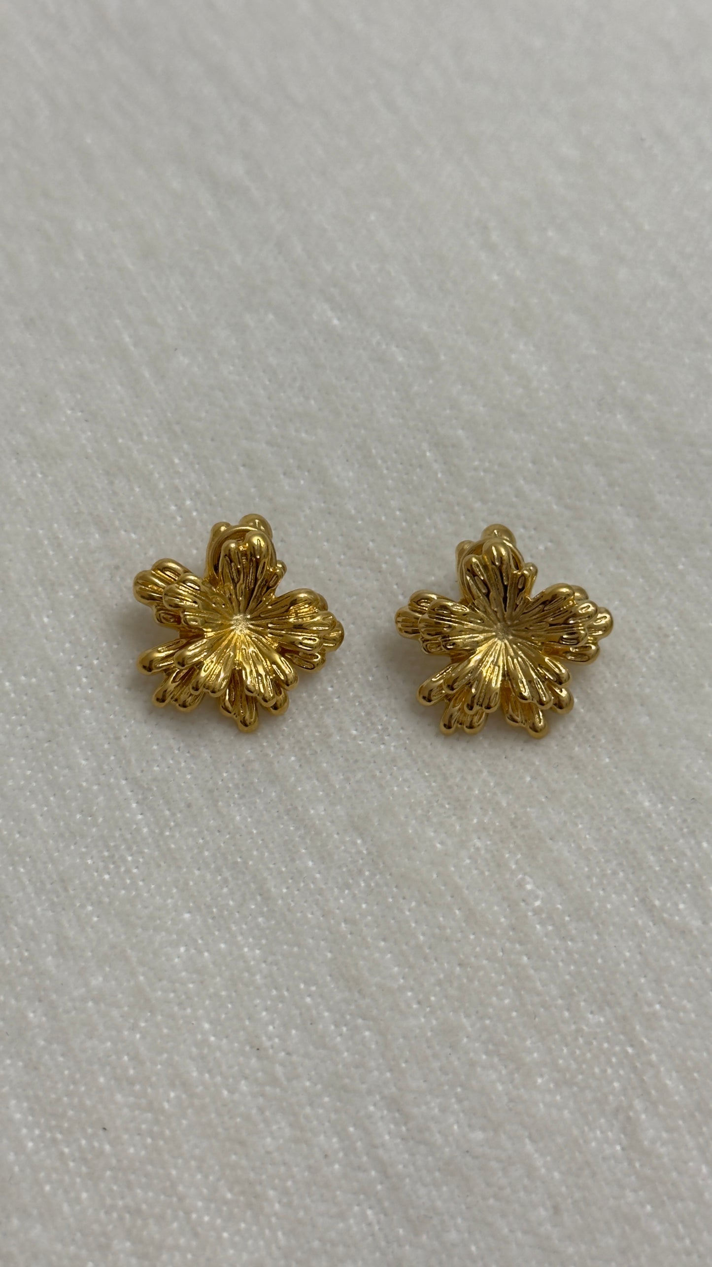 Aretes Flores Oro